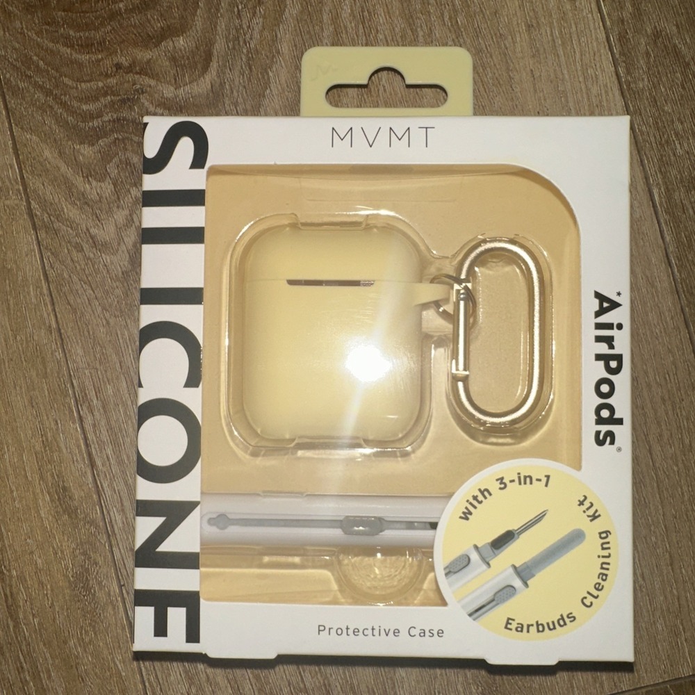 Apple AirPods 1&2 Gen Protective Case /‎ 3 In 1 Ear Buds Cleaning Kit Silicone